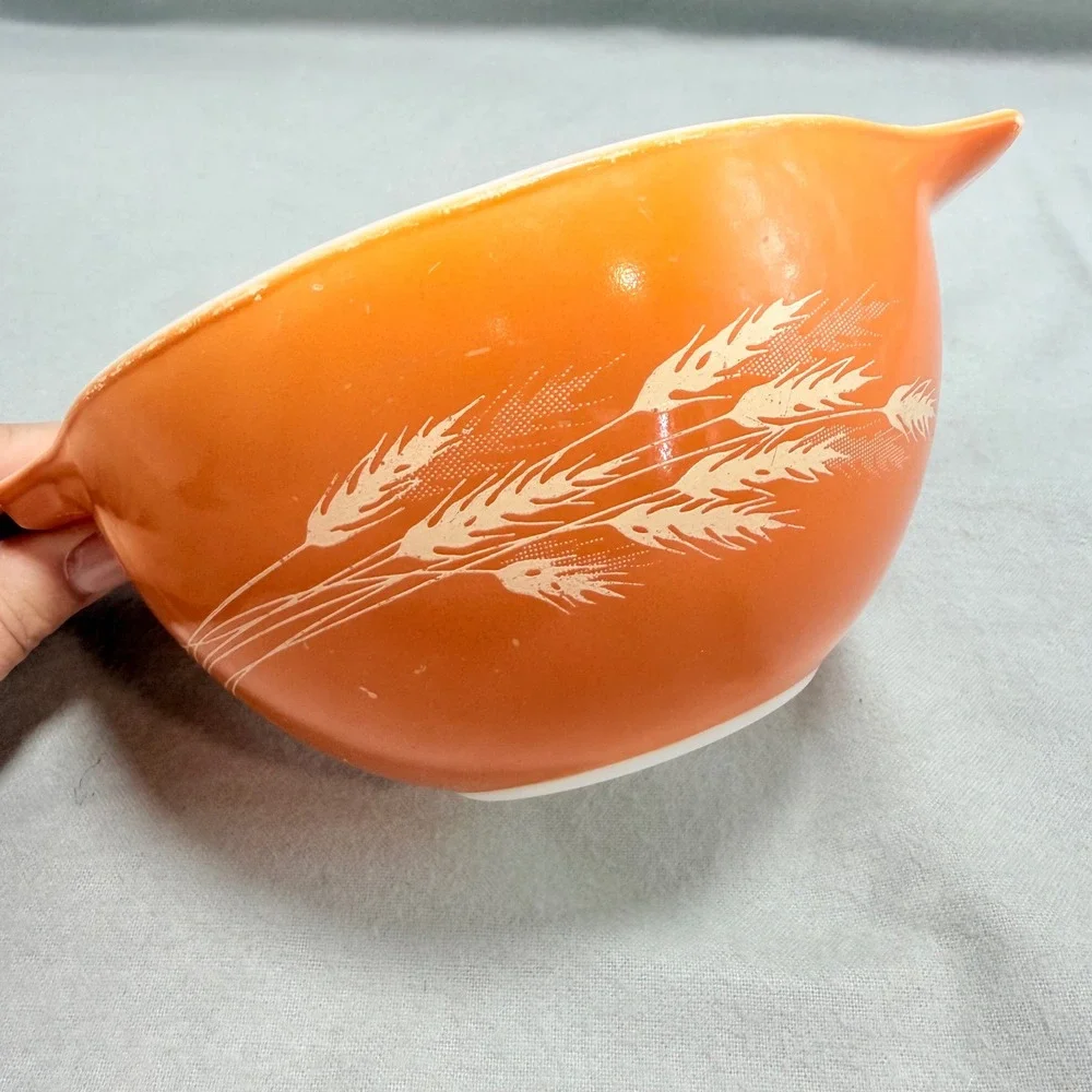 Pyrex Vintage 441 Cinderella Bowl Autumn Wheat Vintage 1.5 Pt Smallest Bowl
